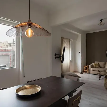 Central Green Apartments *