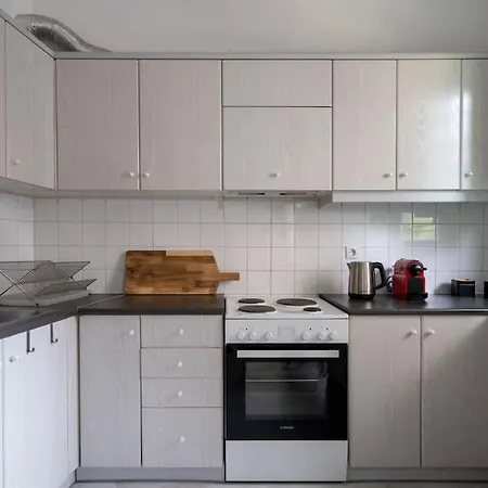 Central Green Apartments Apartment *